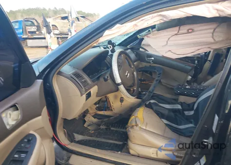 2005 Honda Accord 2.4 Ex z USA, uszkodzony, nr VIN 1HGCM56855A176041